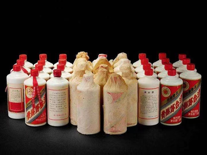 达尔罕茂明安联合老酒回收上门哪里回收(附近上门回收茅台酒）?